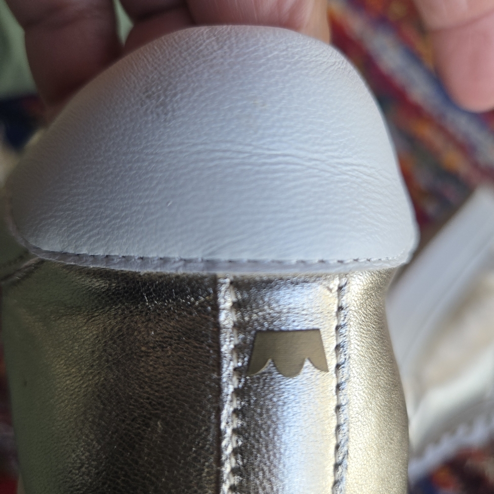 Birdies The Cardinal Metallic Shiny Gold Lace-up Sneaker Size 9 - Picture 11 of 16